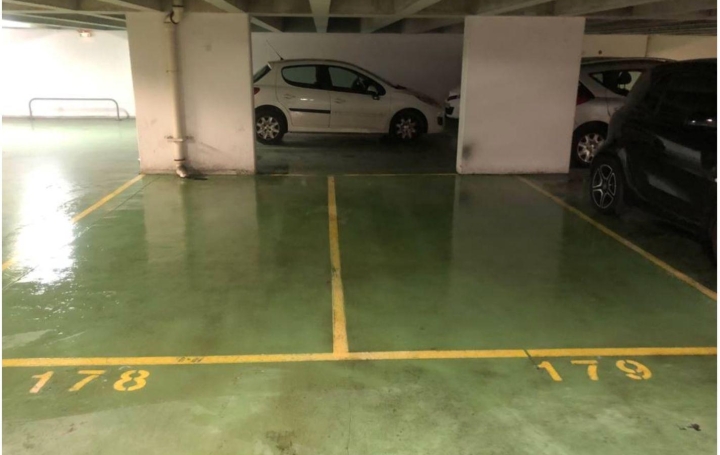  Annonces GAGNY Garage / Parking | PARIS (75011) | 12 m2 | 28 000 € 